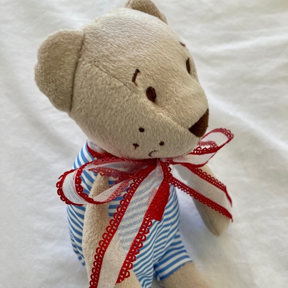 NWOT stuffed bear - Picture 2 of 3